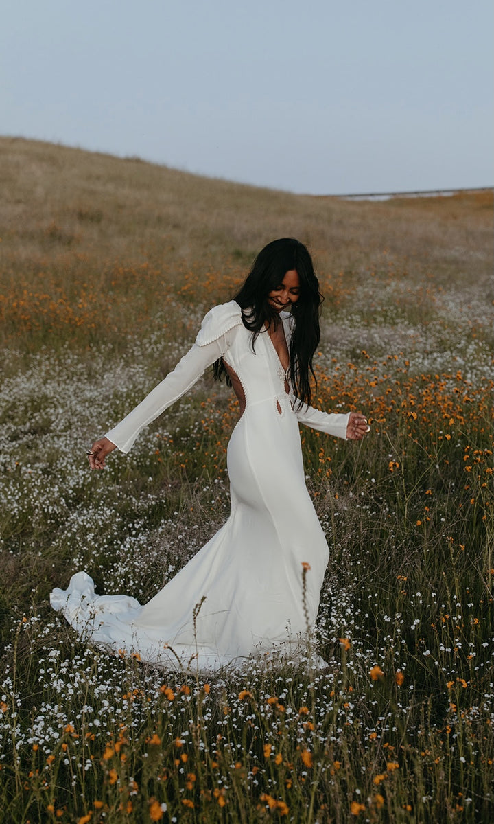 Jules - Silk Long Sleeve Backless Wedding Dress – Daughters of Simone