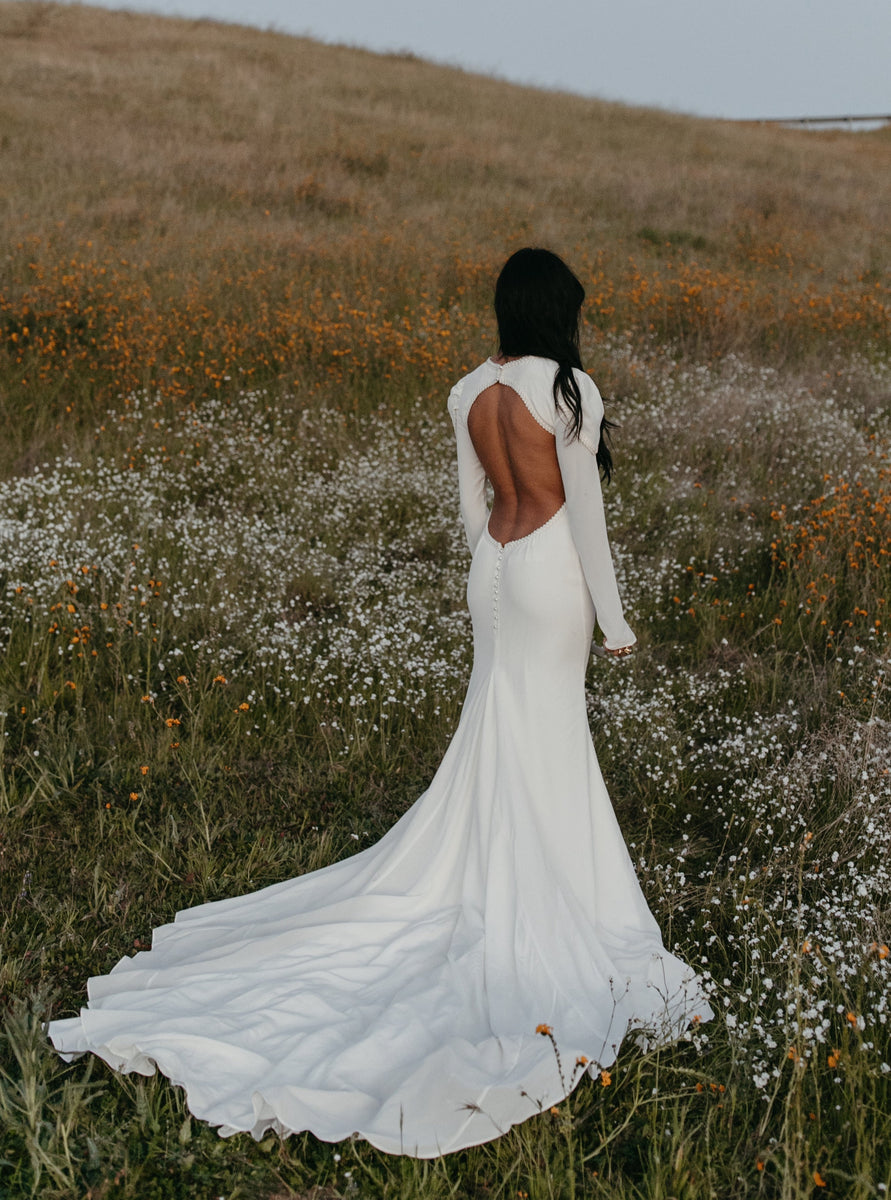 Jules - Silk Long Sleeve Backless Wedding Dress X-Large Jules - Silk Long Sleeve Backless Wedding Dress X-Large